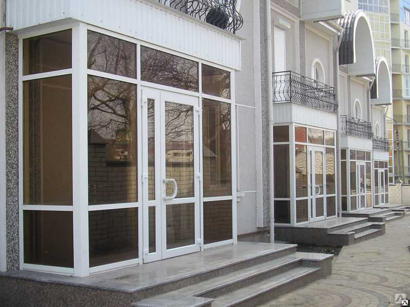 Алюминиевые входные двери со стеклом