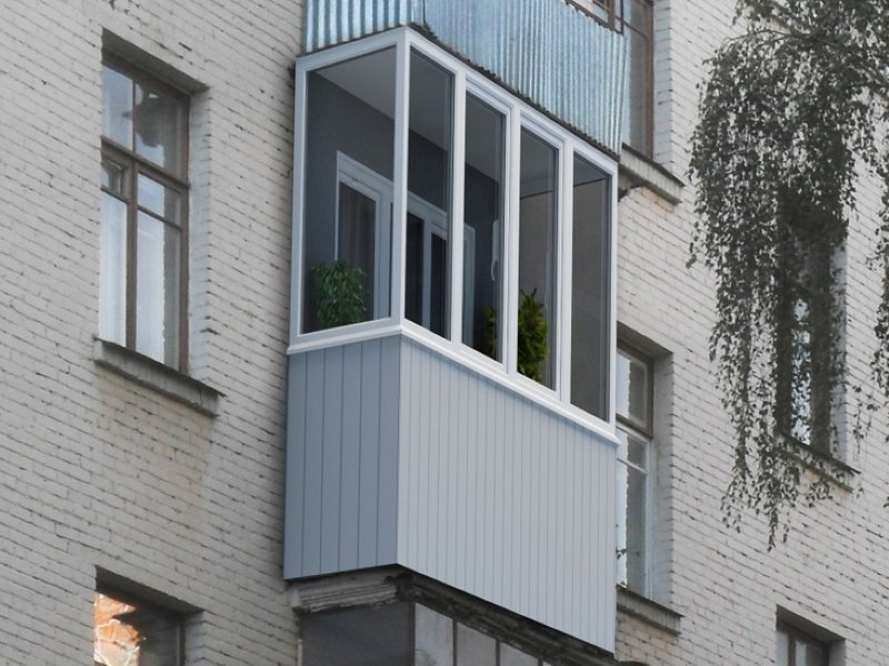Остекление балкона в хрущевке алюминиевым профилем